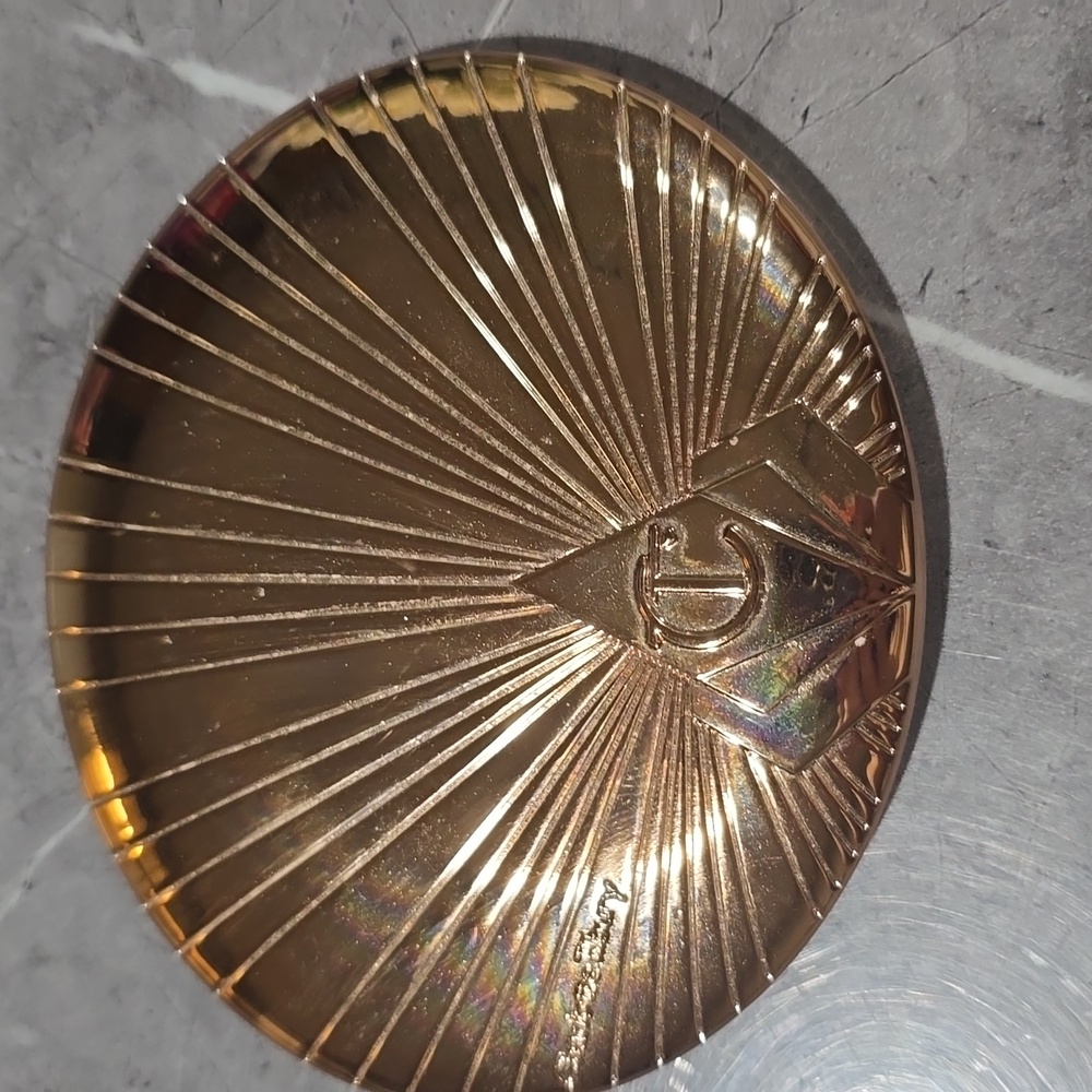 CHARLOTTE TILBURY AIRBRUSH FLAWLESS FINISH SETTING POWDER - Picture 2 of 4